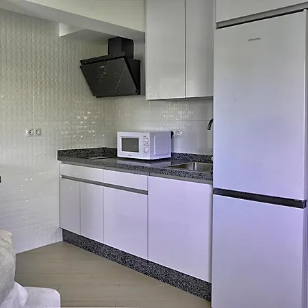 アパート Apartamento De Dos Dormitorios En La Macarena セビリア